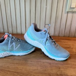 New Balance 880 Athletic Shoes